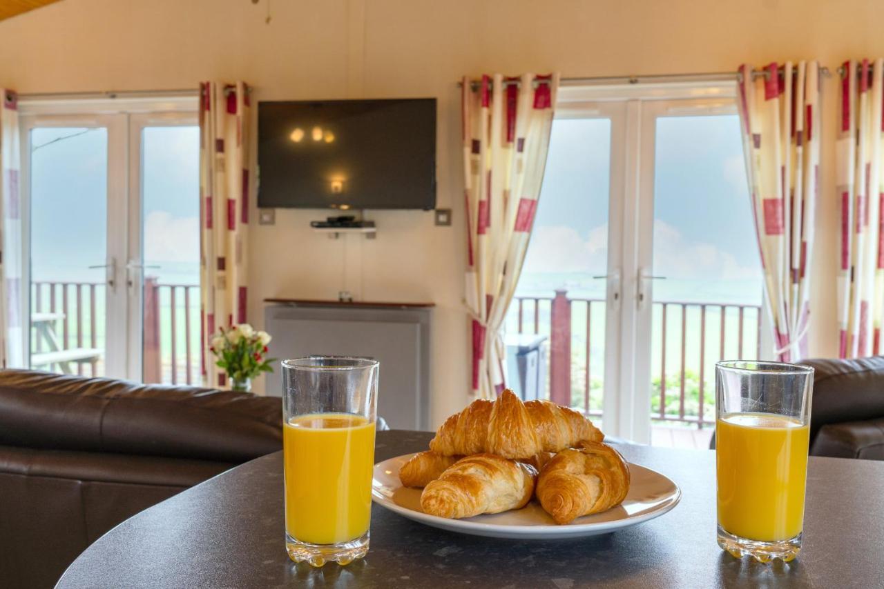 Finest Retreats - Whitsand Bay Lodge Torpoint Esterno foto