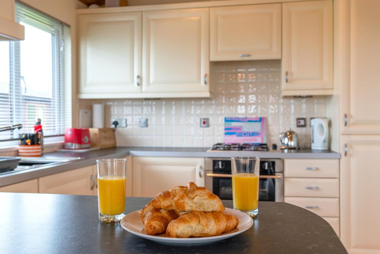 Finest Retreats - Whitsand Bay Lodge Torpoint Esterno foto